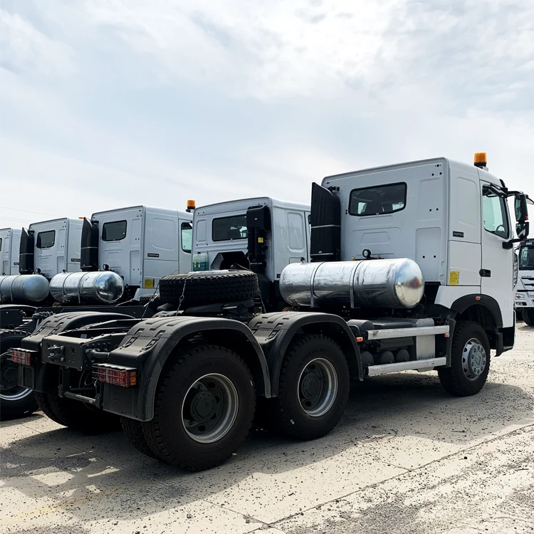 
6x4 420hp SINOTRUK HOWO tractor truck head low price for sale 