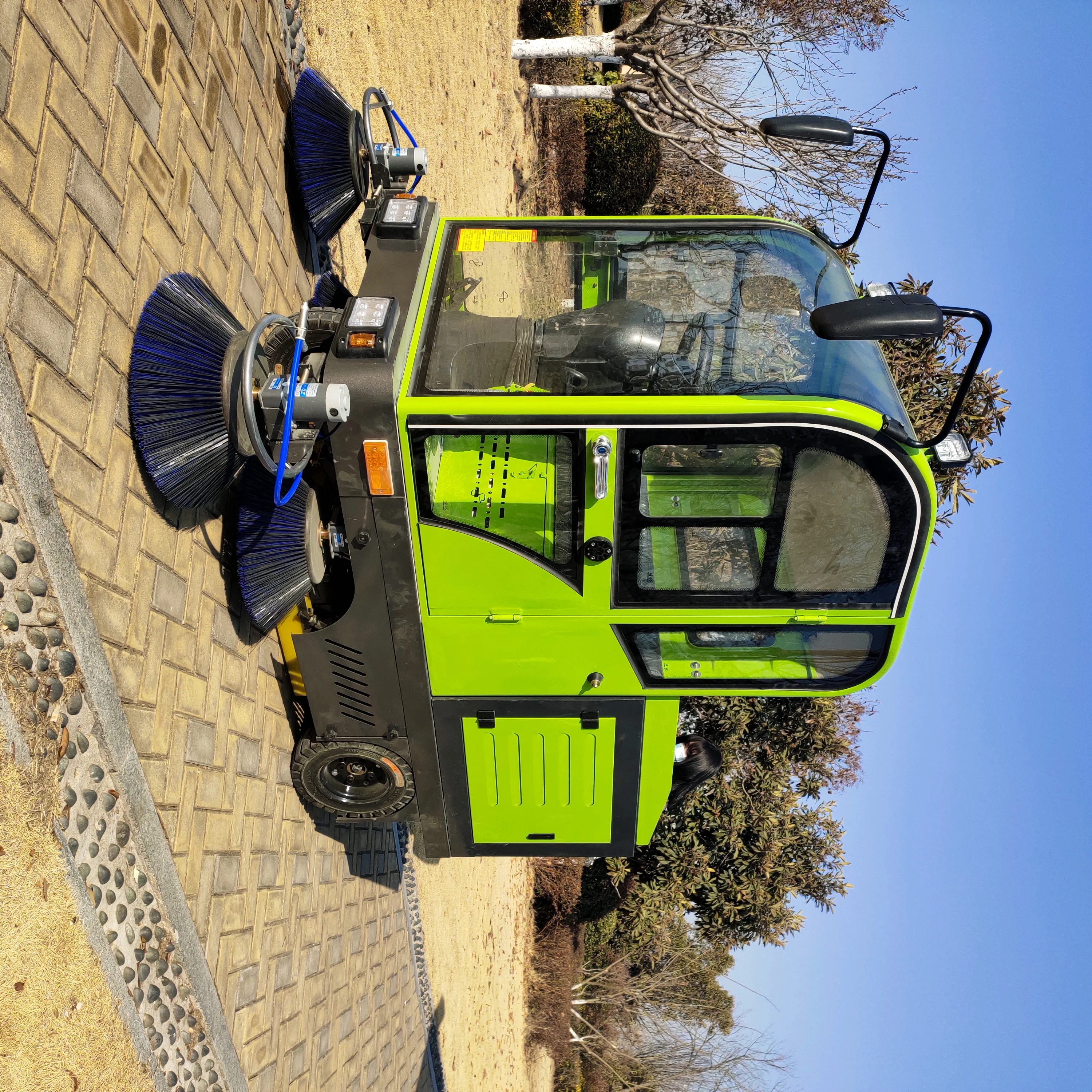 high power muti functional vacuum sweeper