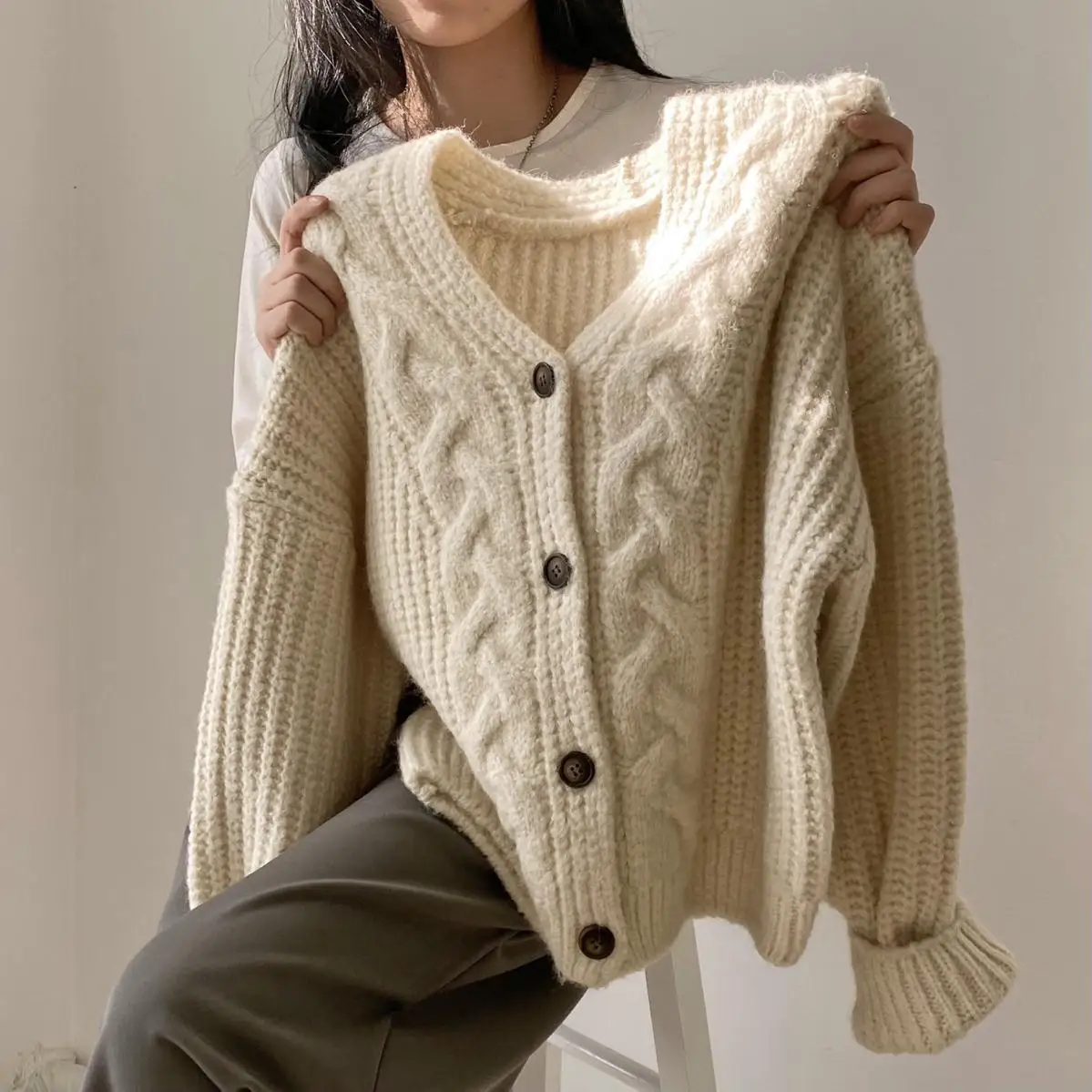 Factory sell spring autumn fashion knitted sweater V-neck long sleeve twist cardigan cable striped knitted cardigan for women
