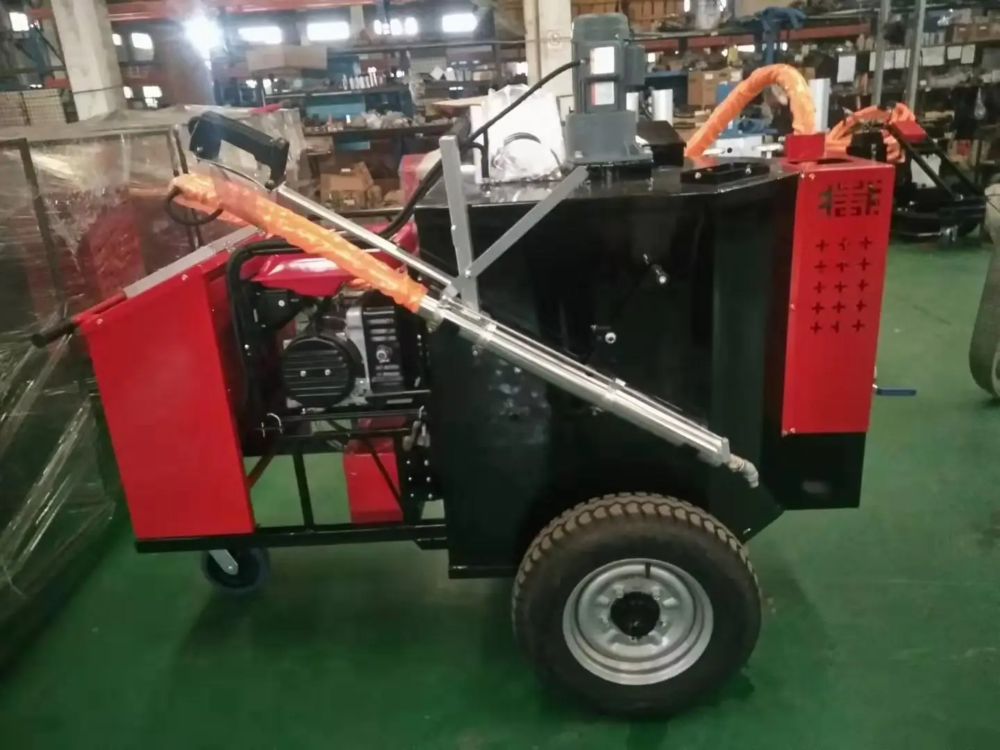 Road traction asphalt paving machine 100l hot asphalt spreader hand push liquid asphalt paving machinery