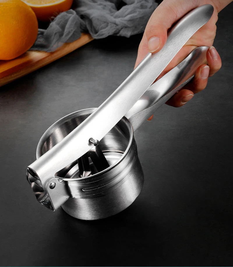 Wholesale kitchen accessories professional vegetable manual stainless steel potato ricer press mixer mashers kitchen tools