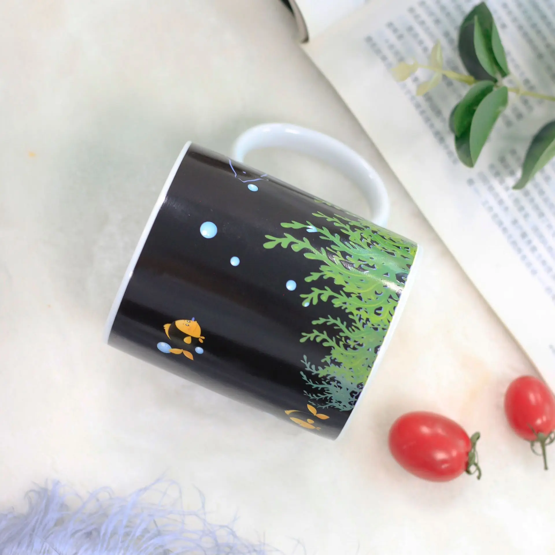 
Factory wholesale heating and color-changing water cup Sublimation mug of creative underwater world ceramics 