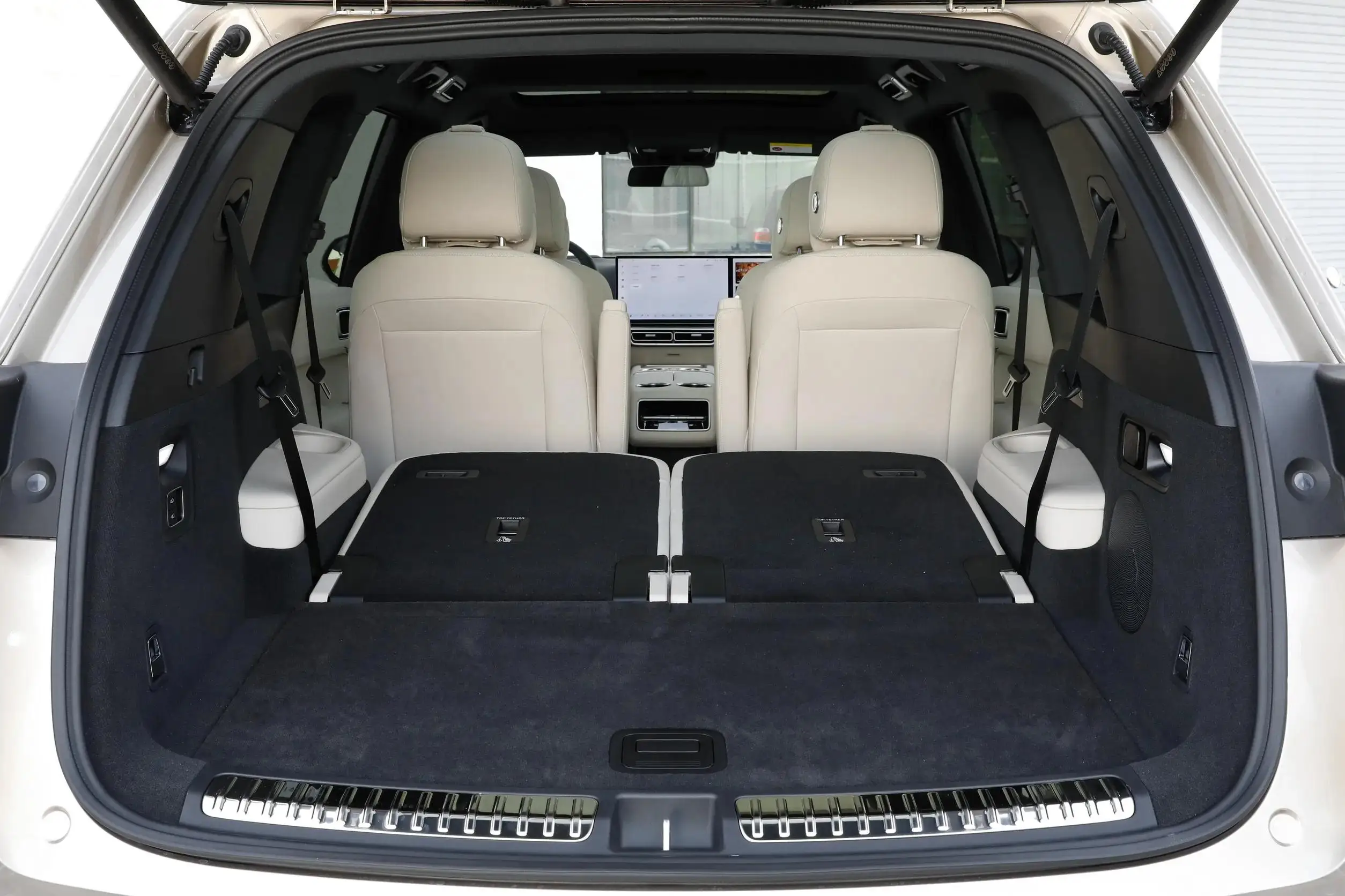 Huanyu auto 2023 Lixiang L7 Li L8 L9 4X4 4 Wheel Drive Hybrid SUV For Export Russia