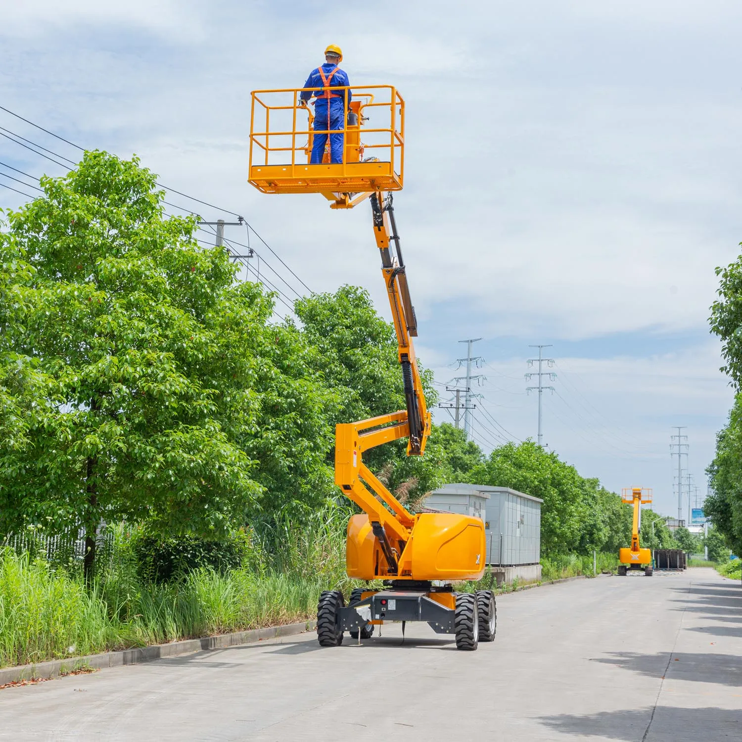 10 12 14 16 20 22 26 28 45m 230Kg loding Telescopic self propelled articulated boom lift scissor aerial work platform