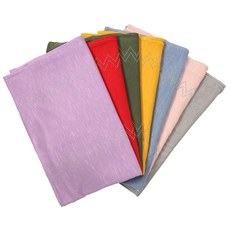 2021 Malabis Hijab Summer Aplique Hijab Viscose Fabric Poncho Scarf Solid Color White Scarf For Women