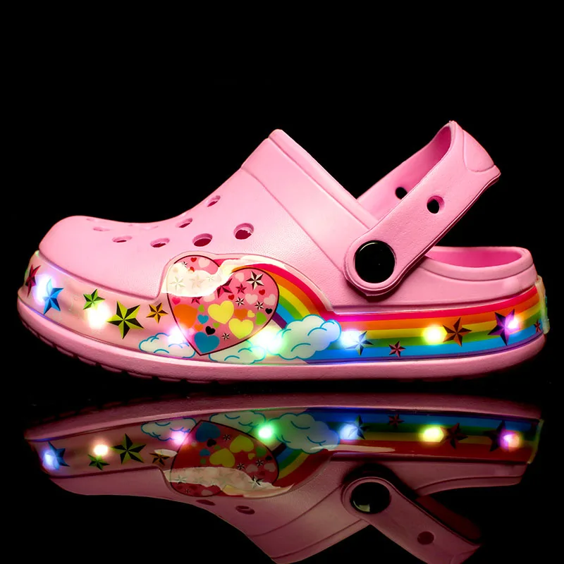 
Fashion Trend Eva LED Clogs Customized Comfortable Best Kids Slippers Girls Sandals Kids Light Up Croc Shoes 