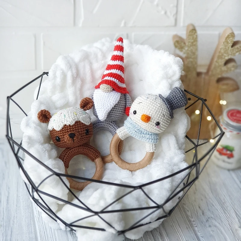 Accept customization new Design Christmas Elk Baby Rattle Crochet Wooden Rattle Gift Set Santa Children Christmas Gifts Toy