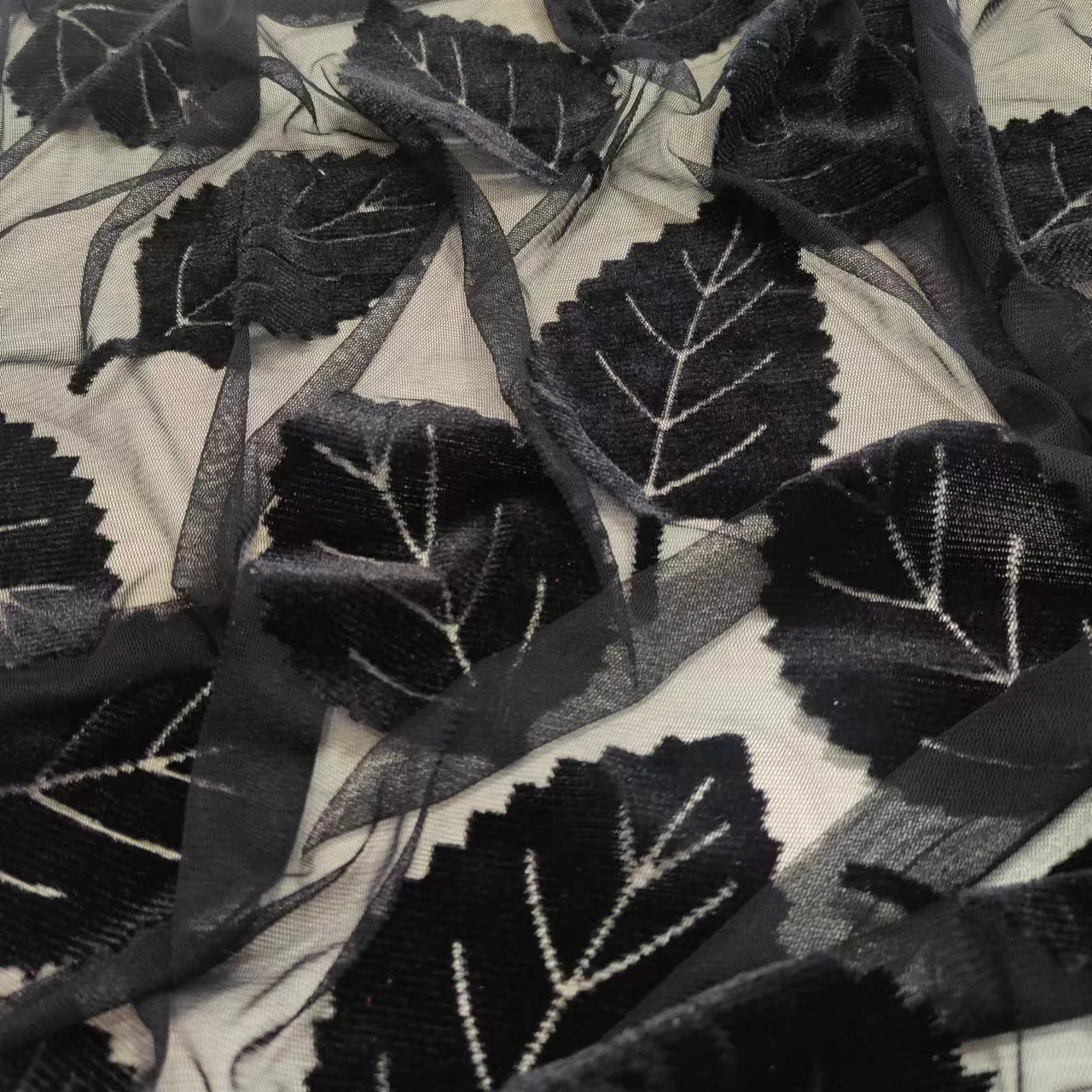 Custom 20% Nylon 80% Polyester Jacquard Mesh Dress Fabrics Plain Dyed Knitted Transparent Polyester Nylon Mesh Clothing Fabric