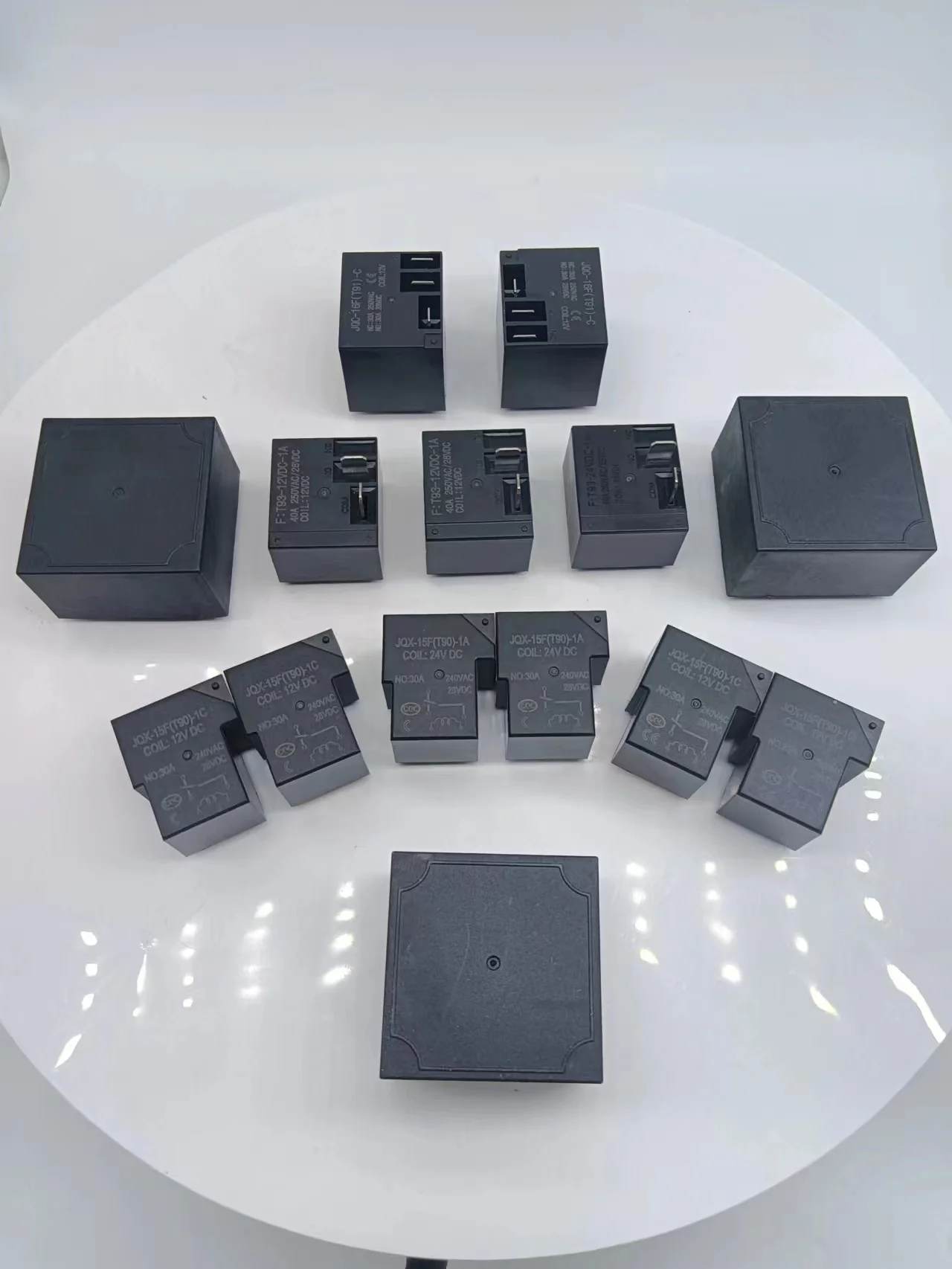 Best Quality T90 12vV DC 50A 5Pin Relay Square Shape  Automotive Relay