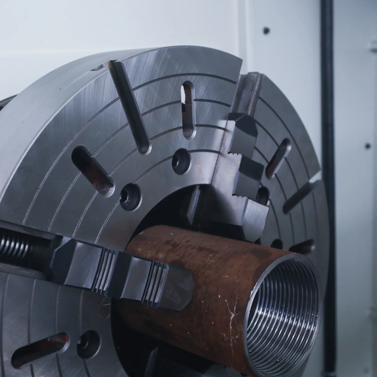 High Precision Qk1327 CNC Pipe Threading Lathe Machine