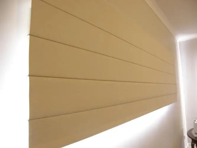 Modern Style Motorized Roller Shades Ready-Made Roman Blinds Office Home Chain Control Plastic Material Blackout Skylight