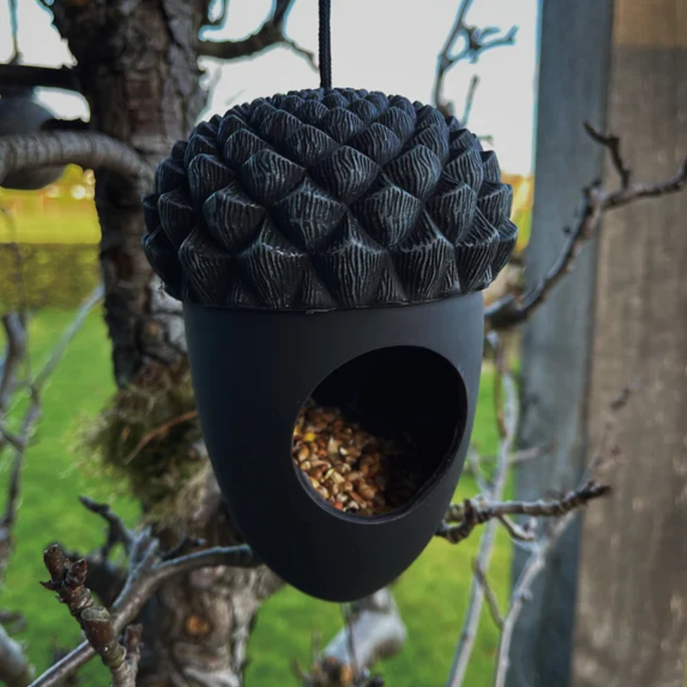 Esschert Design FB532 Customized new design Acorn shape squirrel stopper for wild cute bird feeder for outdoor