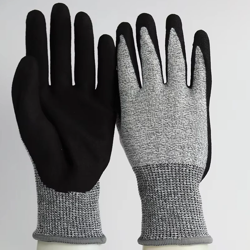 13 Gauge HPPE Polyester Knitting Black Nitrile Gloves Sandy Palm Coated Safety Work Gloves XL Size Anti-Slip Construction
