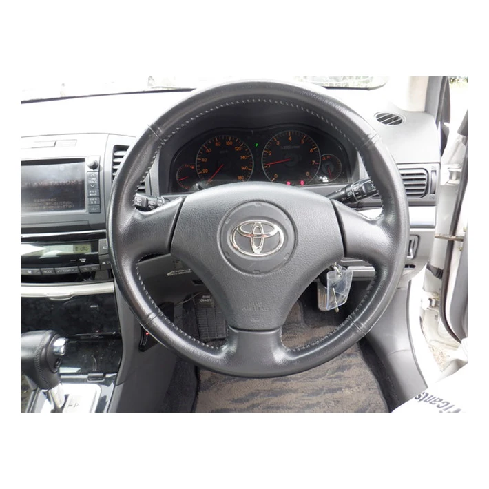 Japanese used car toyota with outstanding and beautiful appearance