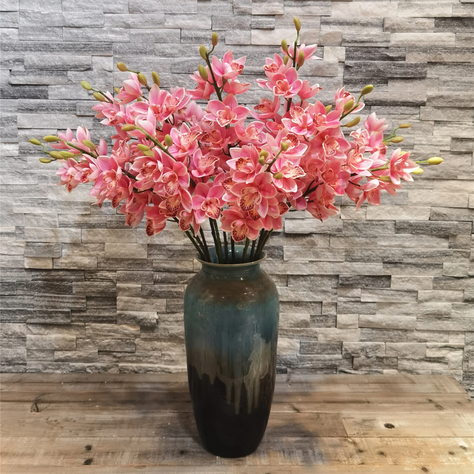 China Real Touch Flowers Orchids Wholesale Plastic Artificial Orchid Silk Flowers with Single Stem Artificial Flowers