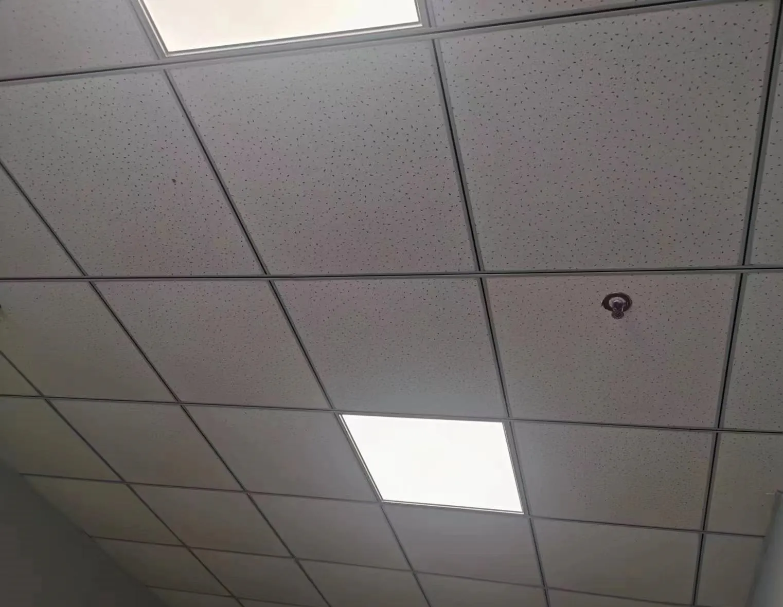 Water resistant mineral fiber glass ceiling tile for office building