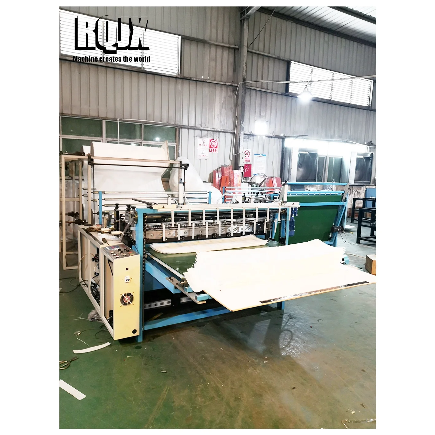 plastic Expandable Polyethylene bag cutting and sealing woven bag making machine