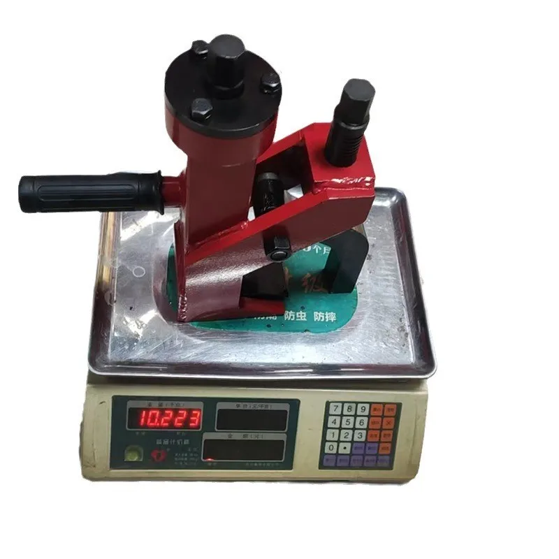 Portable pneumatic hydraulic tire stripper vacuum tire changer