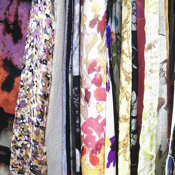 silk like chiffon /Poly material  printed woven chiffon fabric