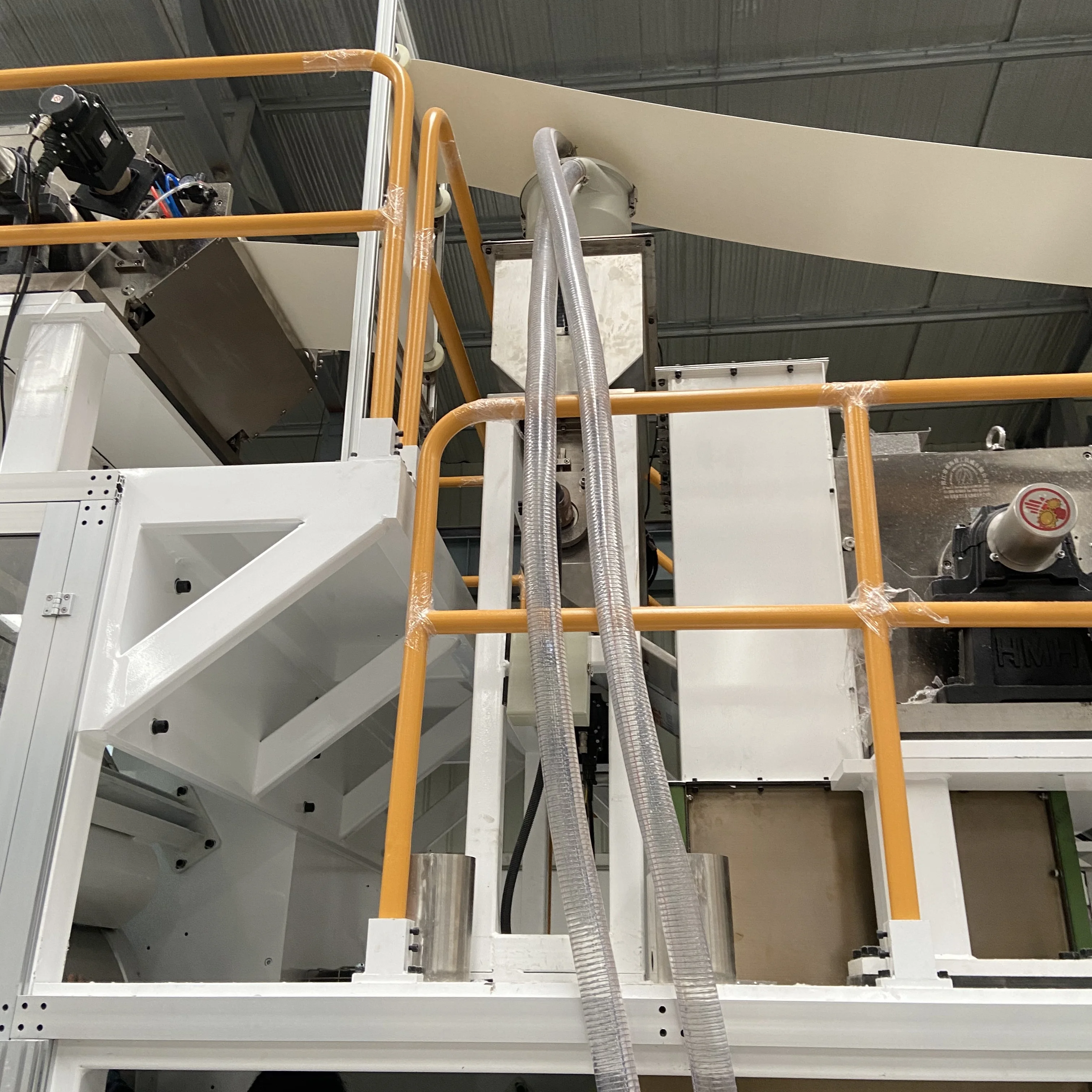 Welldone China adult and baby diaper making machine production line