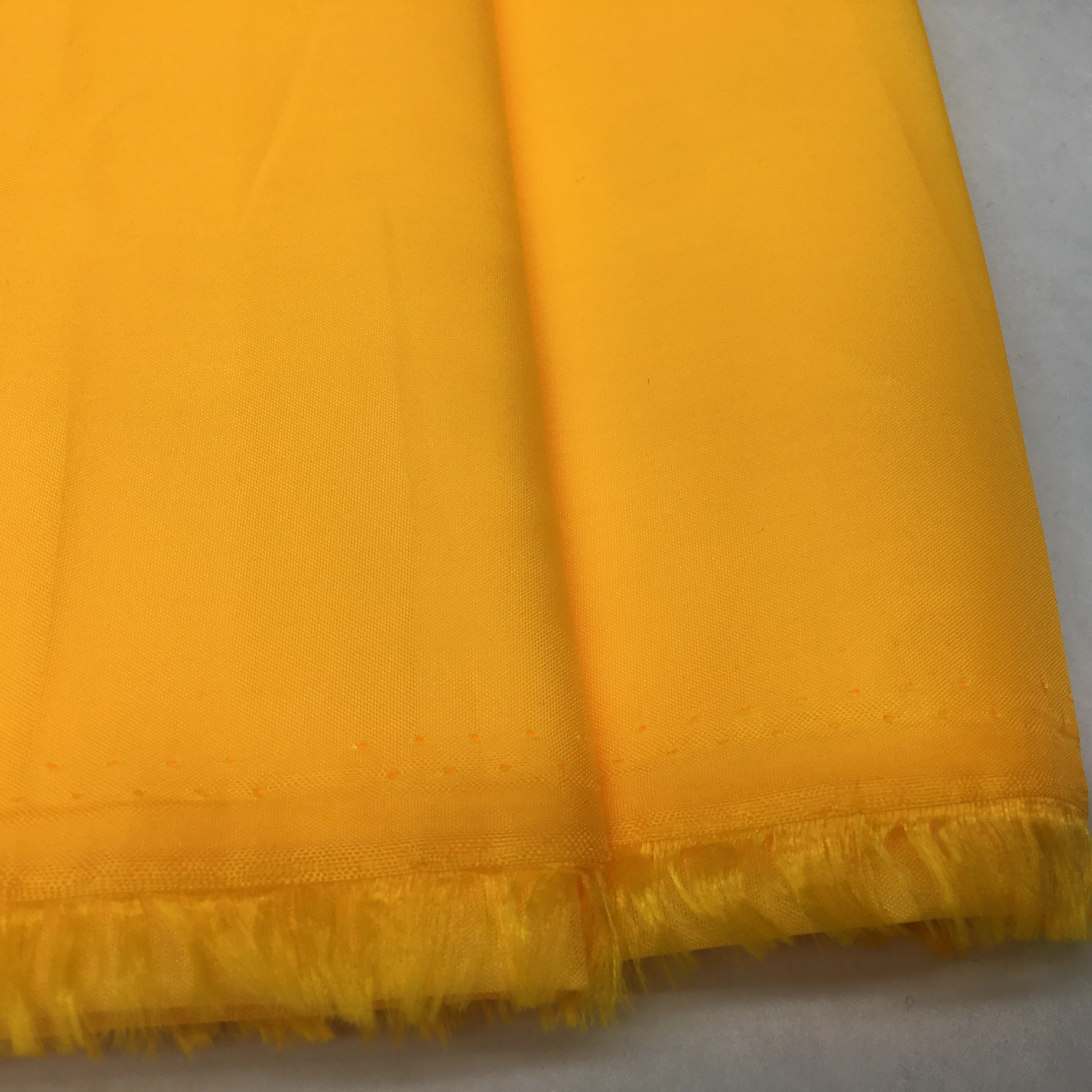 Beautiful Hot Sale recycled fabric 100%polyester 210t poly taffeta plain weave solid lining for garment fabrics