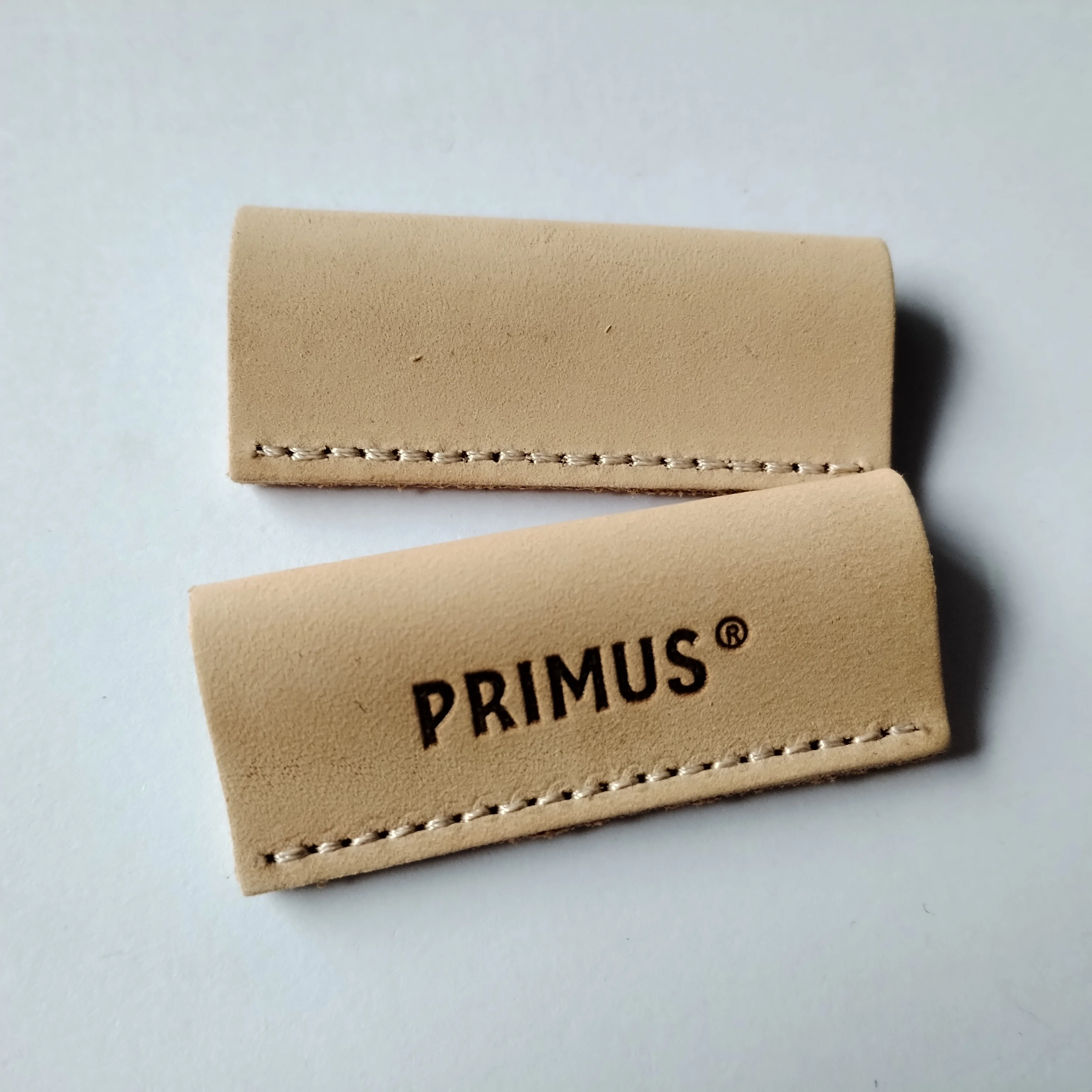 BL-L0003 Оптовая торговля тисненая кожа искусственная бирка джинсов сумки обувь одежду по дизайну заказчика изготовленным на заказ логосом одежды шляпы кожаными вставками