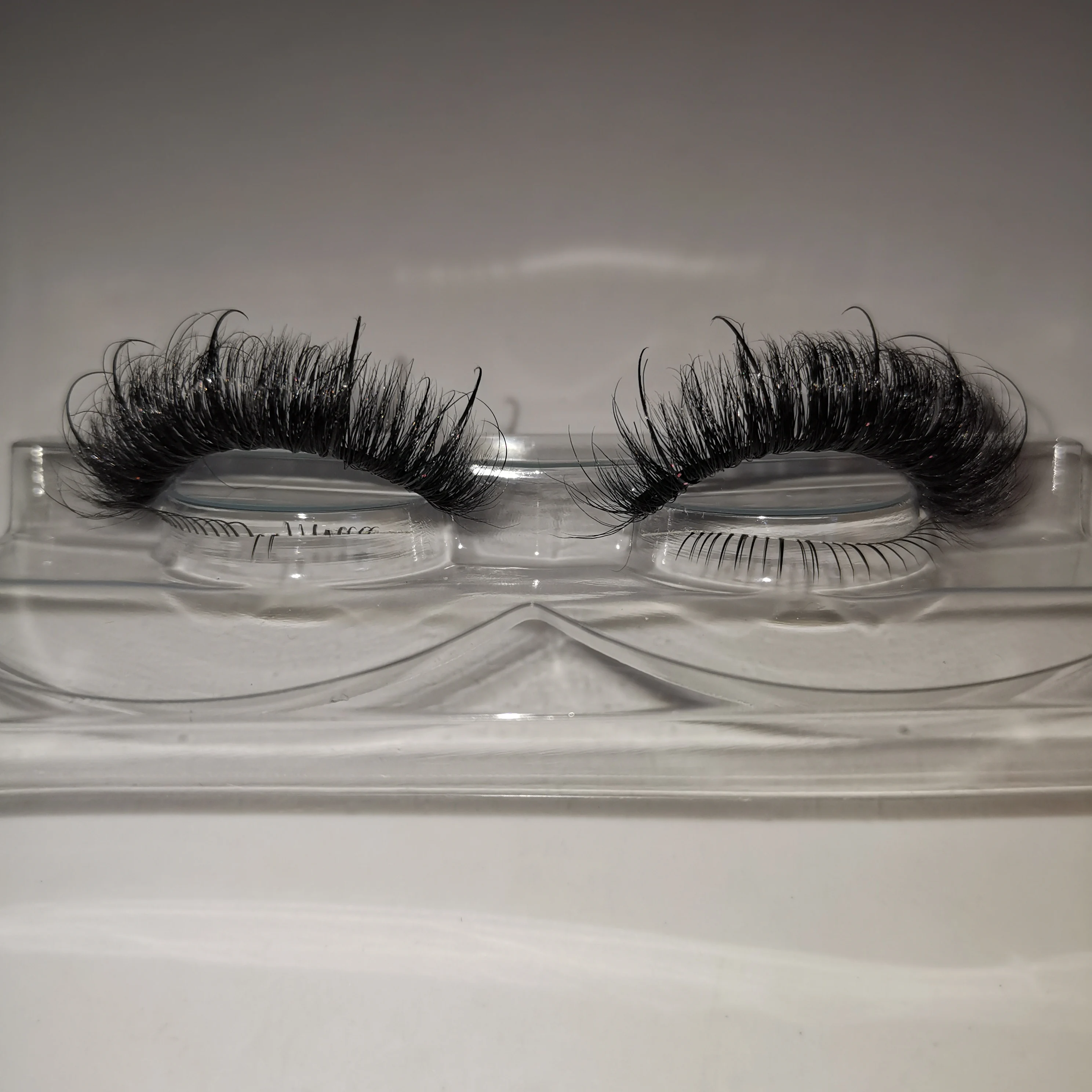New Design 16mm 20mm Mink Eyelashes Private Label Mink Lashes With Spikes Strip Lashes That Look Like Eyelash Extensions