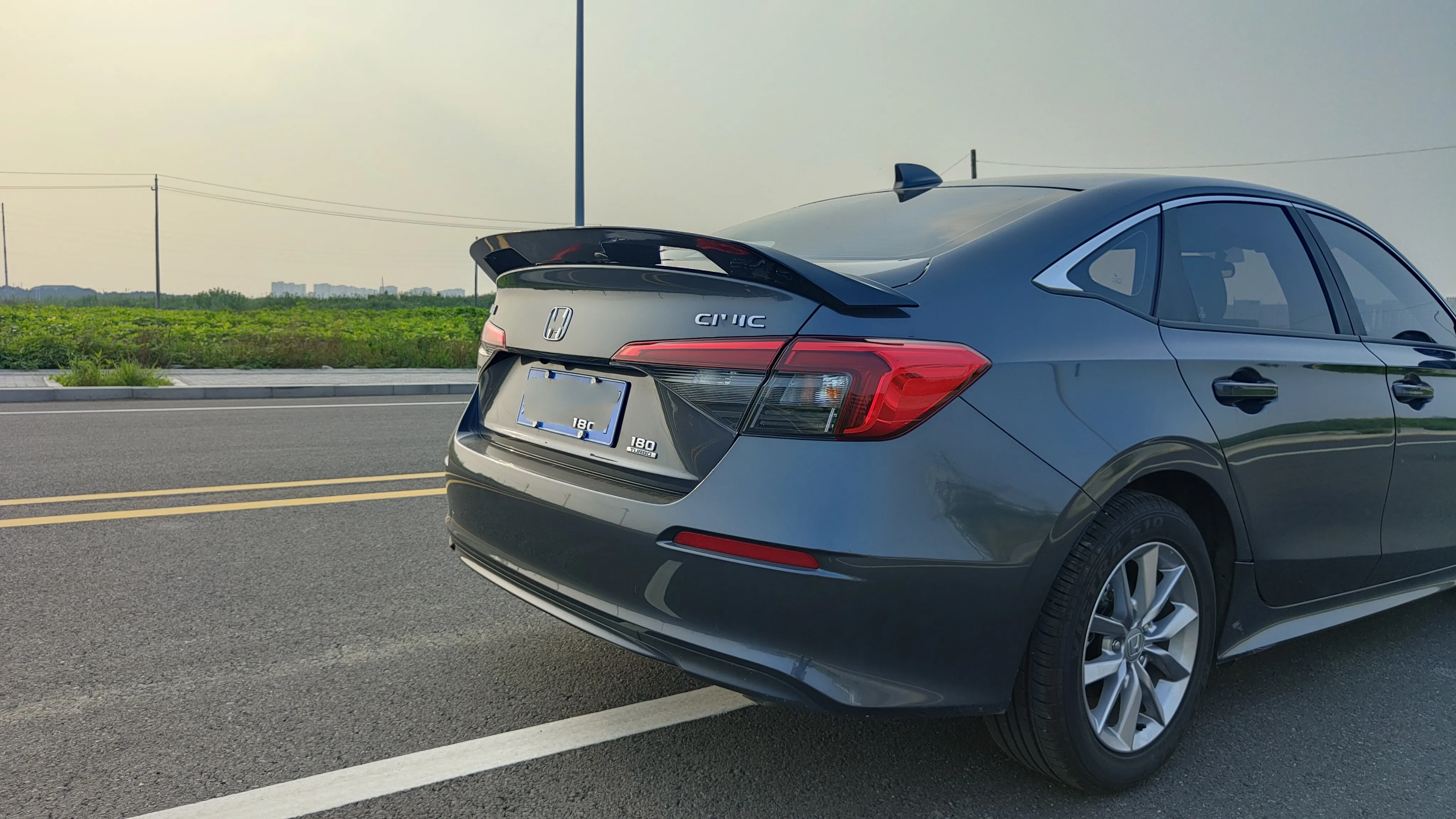 Manufacture ABS Customized Color New Rear Spoiler GT Style For Honda Civic 11th Gen 4-Sections Car Rear Spoiler 2021 2022