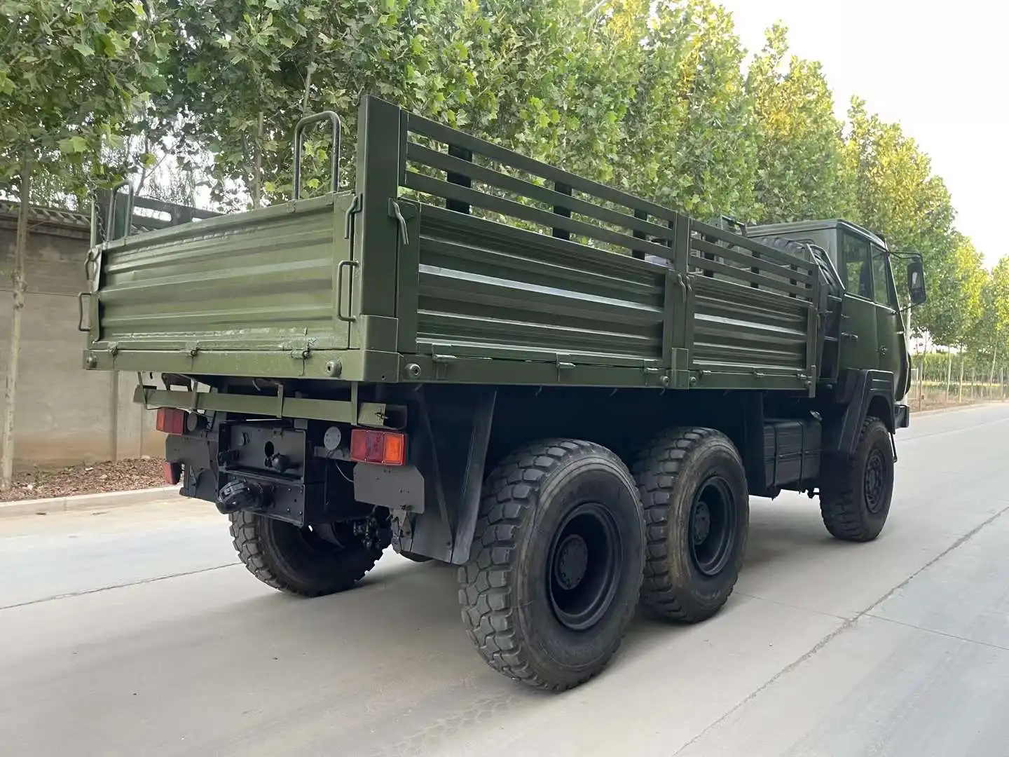 Грузовик внедорожный Shacman 6X6 260HP по хорошей цене Sx2150 SX2190