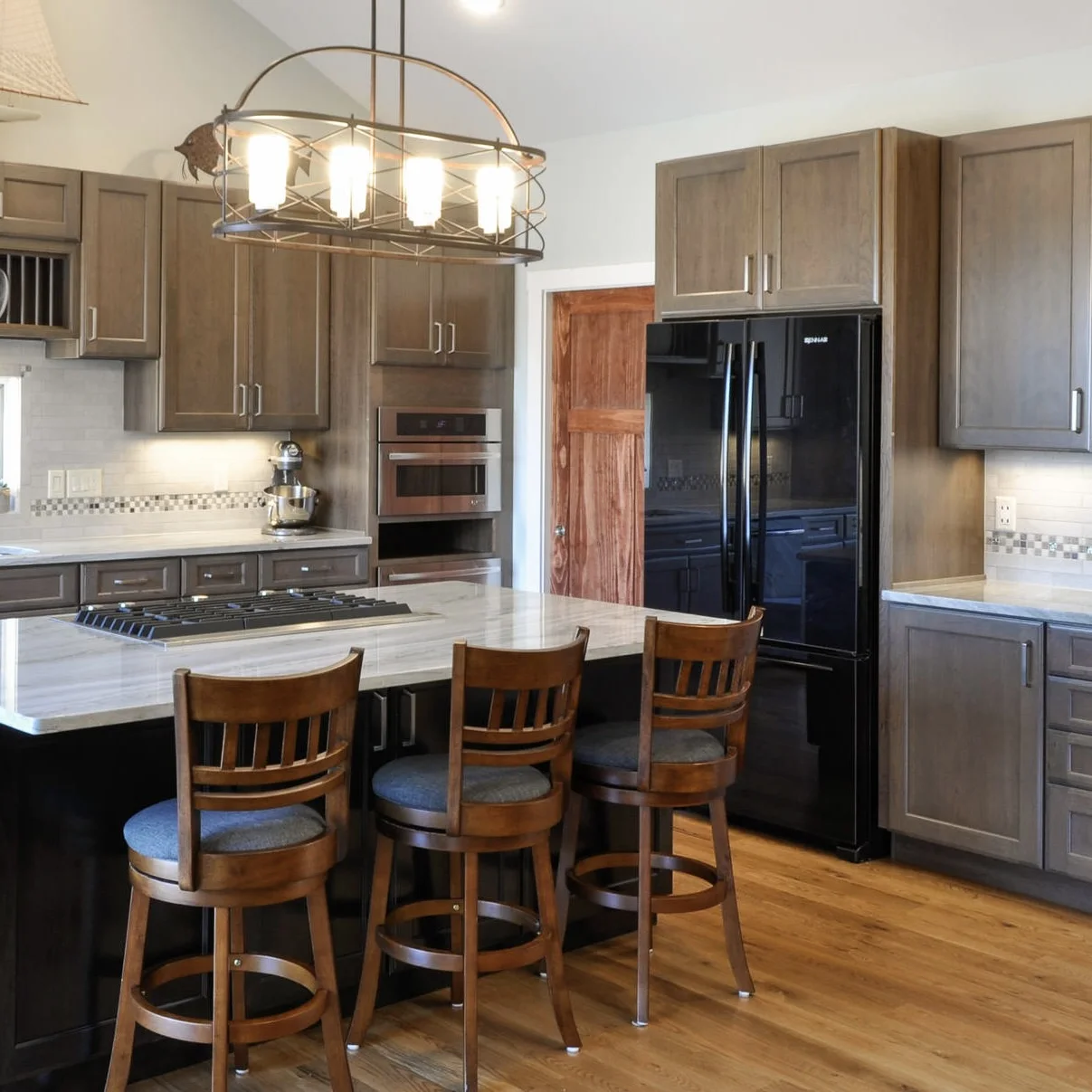 Factory Price Complete Modern Designs MDF Lacquer Kitchen Island Furniture Natural Maple Shaker Kitchen Cabinet