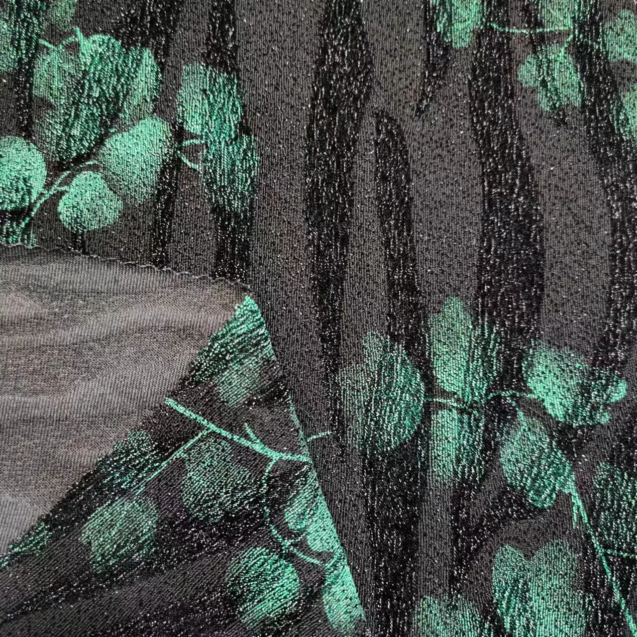 Hejin Wholesale Custom Black Green Soft Stretch Polyester Printed Knitted Pearl Powder Poly Lurex Jacquard Fabric for Clothing