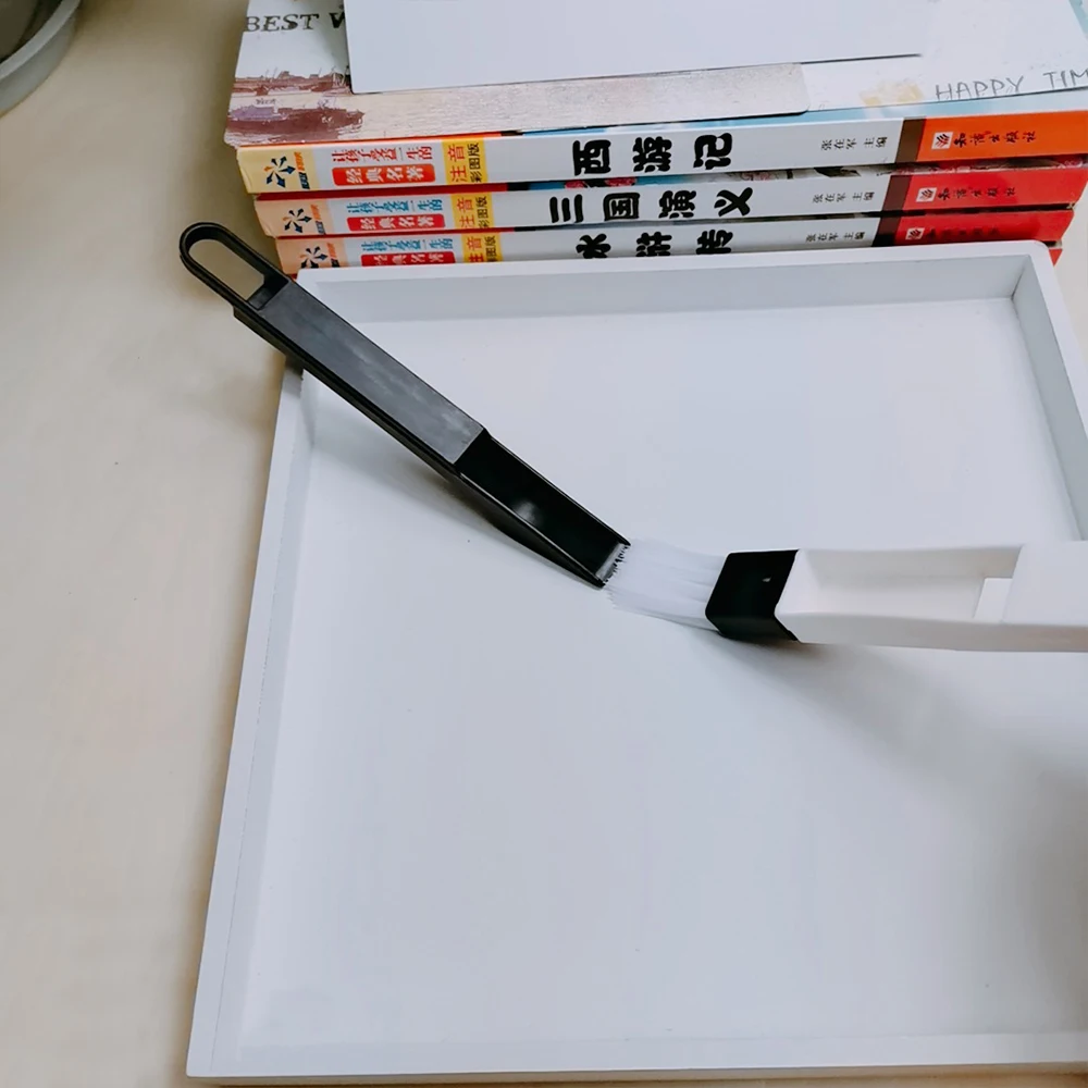 Multifunctional  crevice brush  with dustpan for computer keyboard window and door