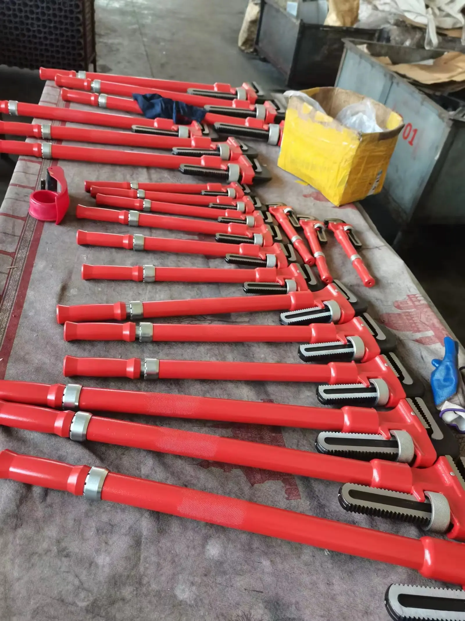 New API Sucker Rod Wrenches Efficient Oil Field Drilling Rig Equipment with Core Pressure Vessels Mud Pump Essential Operations