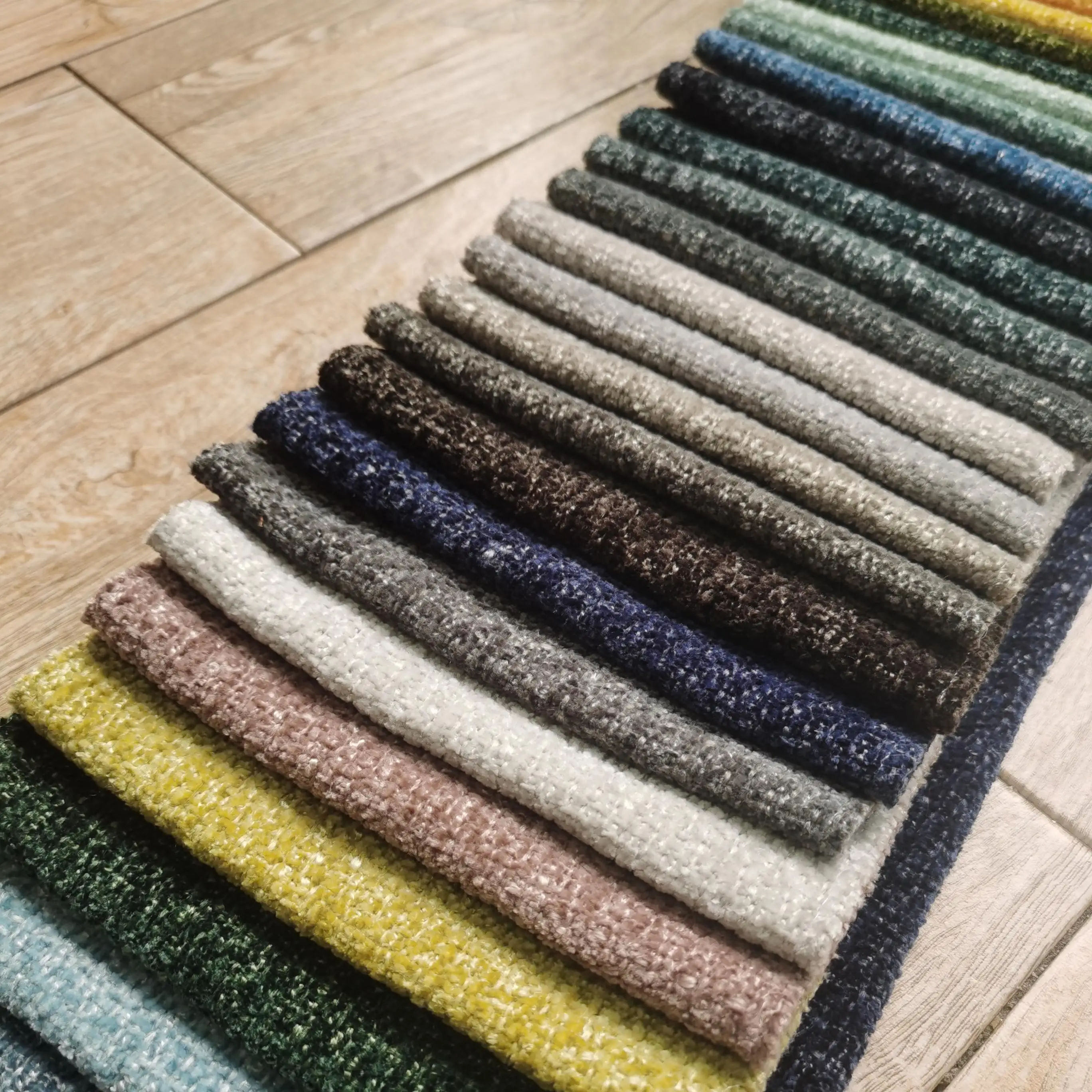 Luxury Chenille Sofa Fabric Direct from Factory Water Stain Resistant for Home Textile Upholstery Bedding & Sofa Cushions Dyes