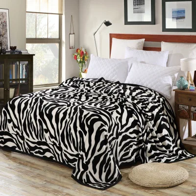 
Supersoft Microfiber animal skin design printing throw flannel fleece blanket cow zebra print fleece blanket 