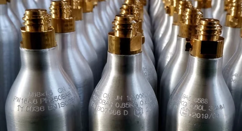 0.6L CO2 cylinder  co2 refilling cylinder  0.6L CO2  recharge for soda maker