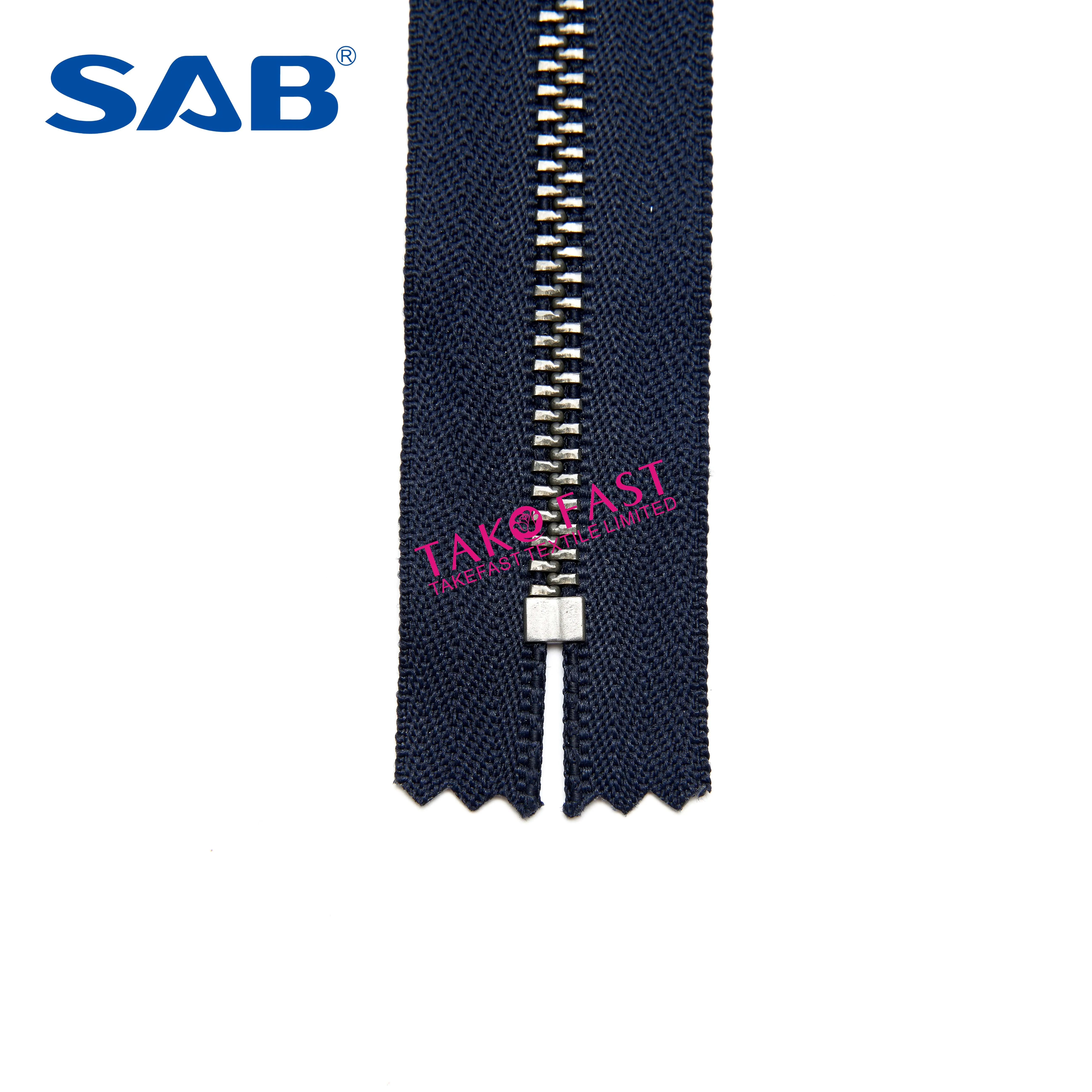 Wholesales Manufacture 3# 4# Zipper SAB Hot Sale Black/White Metal  Gold Brass Metal Zipper for Jeans Garments Pants Jeans Bag