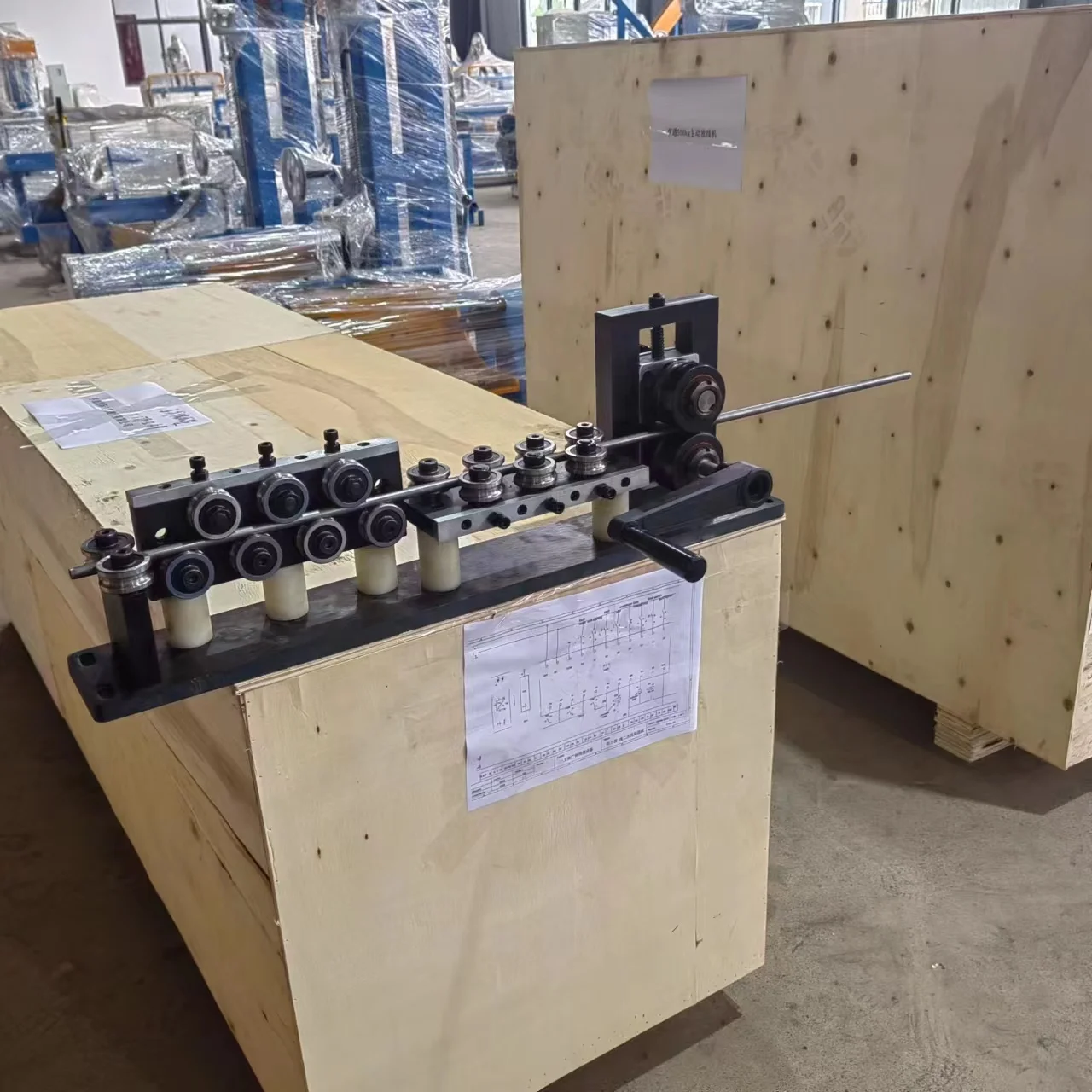 With handhold 2 rollers wire feeder JD14/42mm swere swere pipe straightening machine.