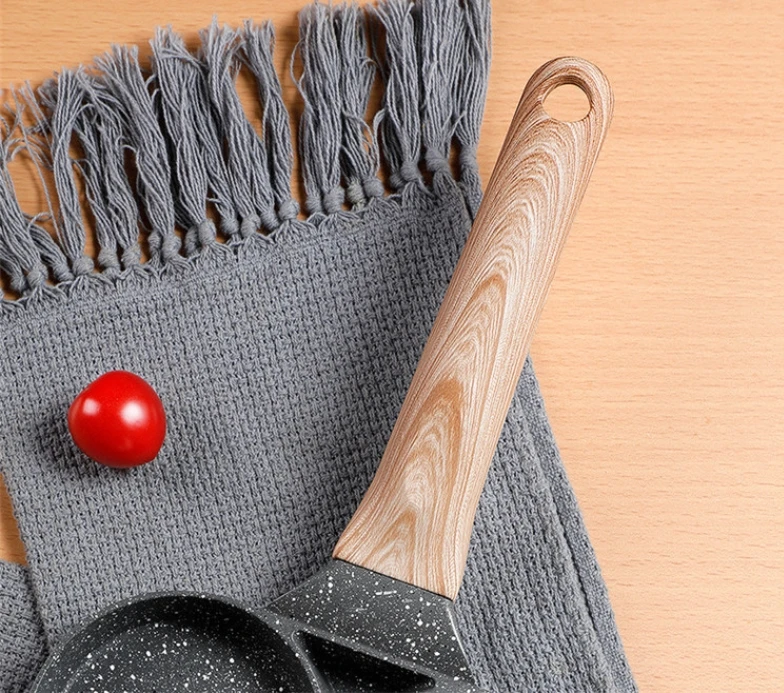 Wholesale Egg Frying Pan Nonstick Pancake Pans 4 Cups Hole Cookware Pancake Omelette Pan Aluminium Alloy Egg Cooker