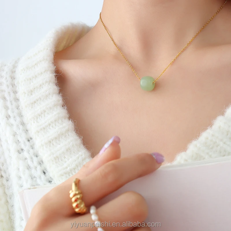 Wholesale Non Tarnish Free Waterproof Minimalist Jewelry Green Jade Pendant Necklace Women Stainless Steel Necklace Chain