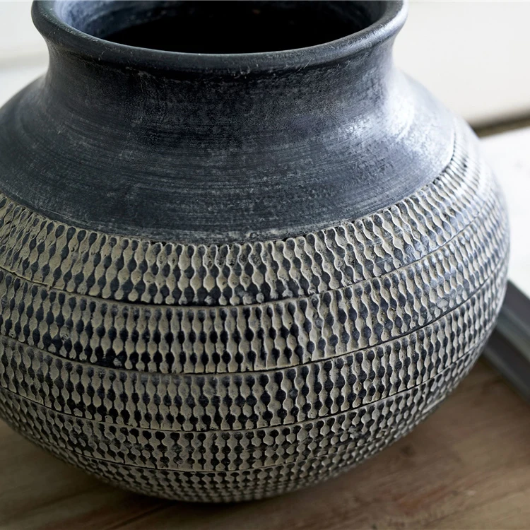 Retro custom logo embossed textured living room handcrafted flower vase bud vases ceramic vase for home decor