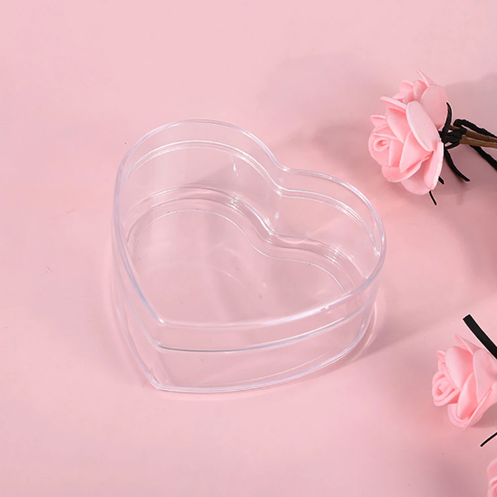 Custom heart shaped clear PVC PET acrylic plastic gift boxes for packaging candy sweet chocolate gummy macaron trays