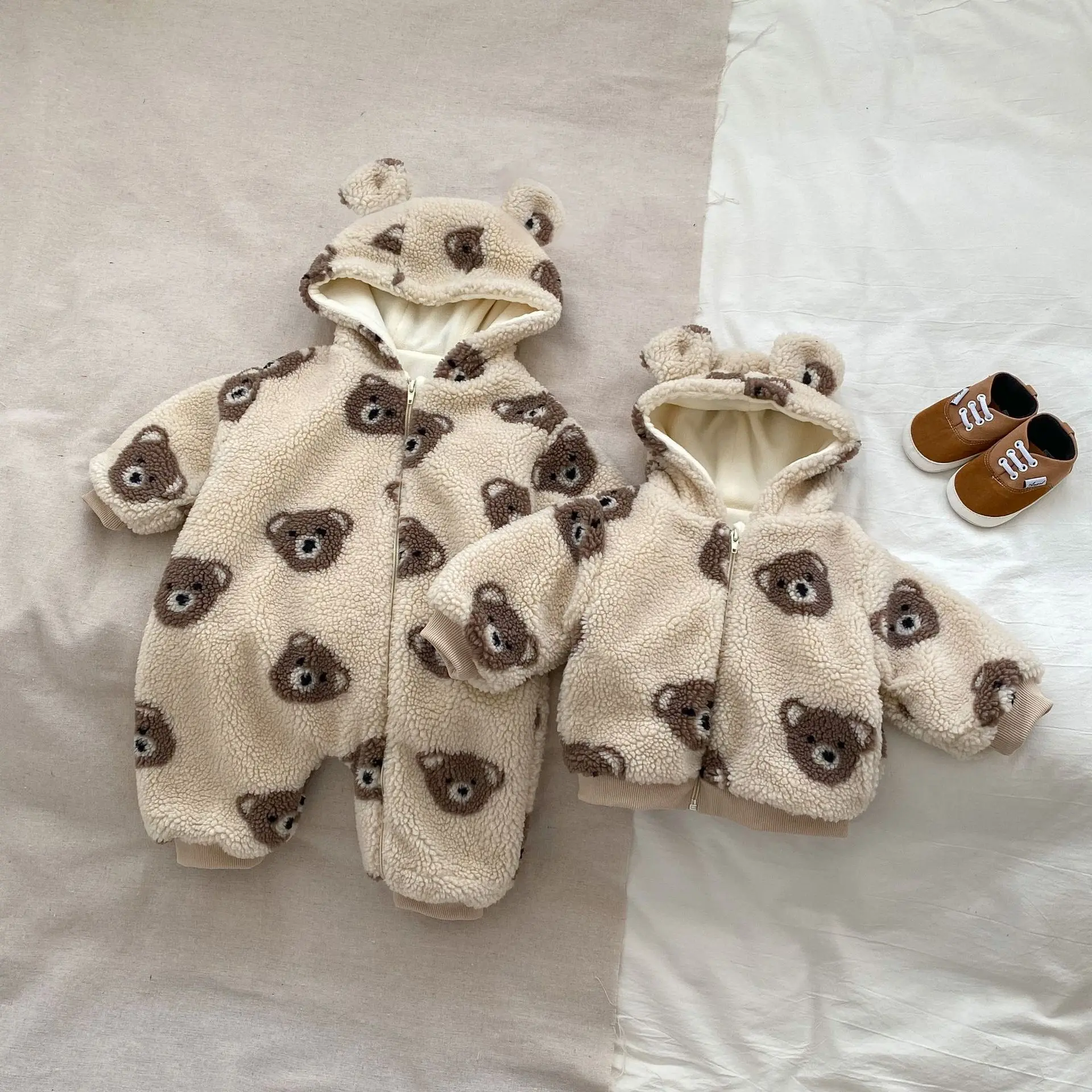 Autumn and Winter Coat Clothing Baby Plush Crawling Suit Baby Onesie Plus Cashmere Clothing