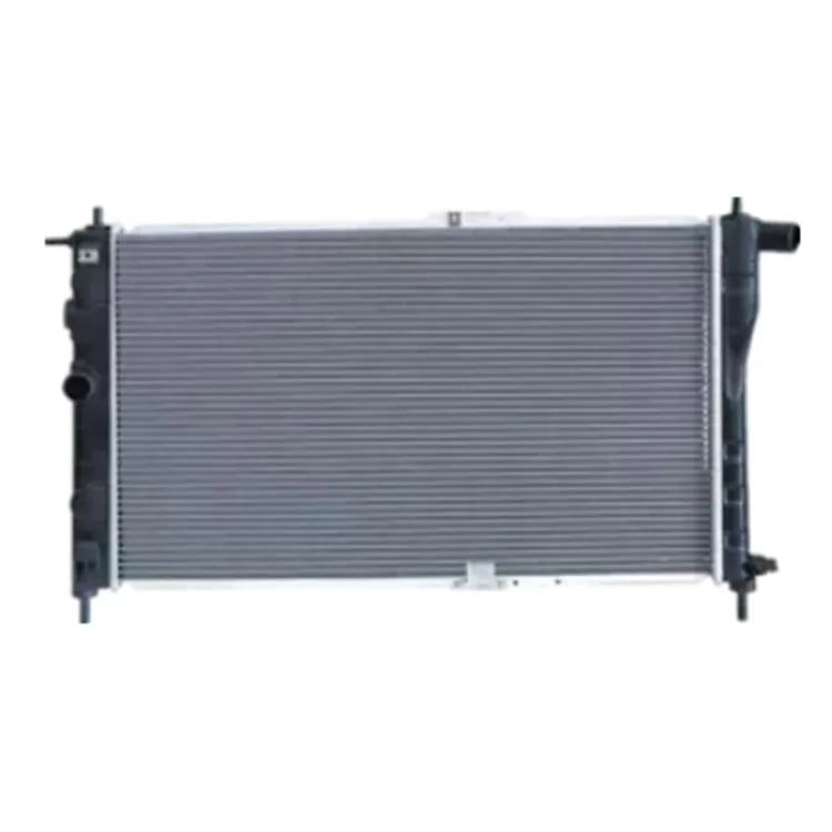 Высококачественный автомобильный радиатор для Iveco, 20 лет