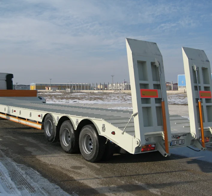 Цена по прейскуранту завода-изготовителя гидравлический выдвижной 3-х осевой 60ton «гусиная шея» низкий прицеп низкорамный 100 тонн Lowboy полуприцеп