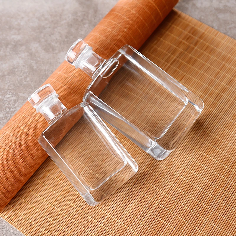 Transparent Wine Bottle 50ml Portable Soda Juice Glass Bottle with Cork