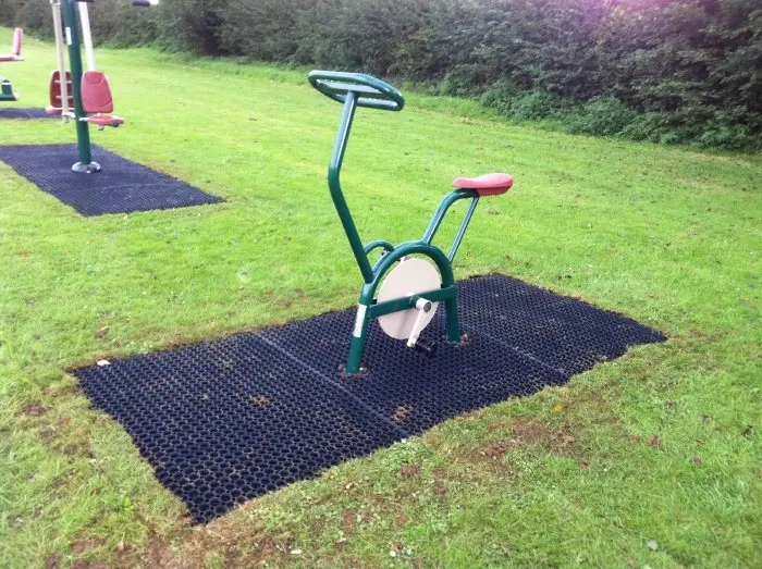 Уличное оборудование для Велотренажеров