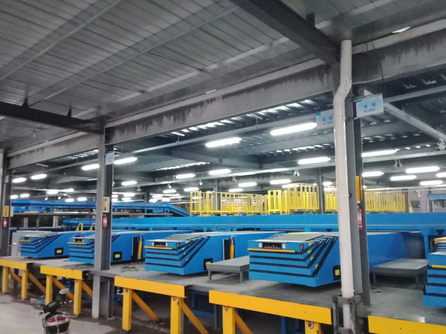 Фиксированный Телескопический конвейер 3 секции 12 метров ленточный ПВХ ПУ резина сталь транспортировка углеродистая