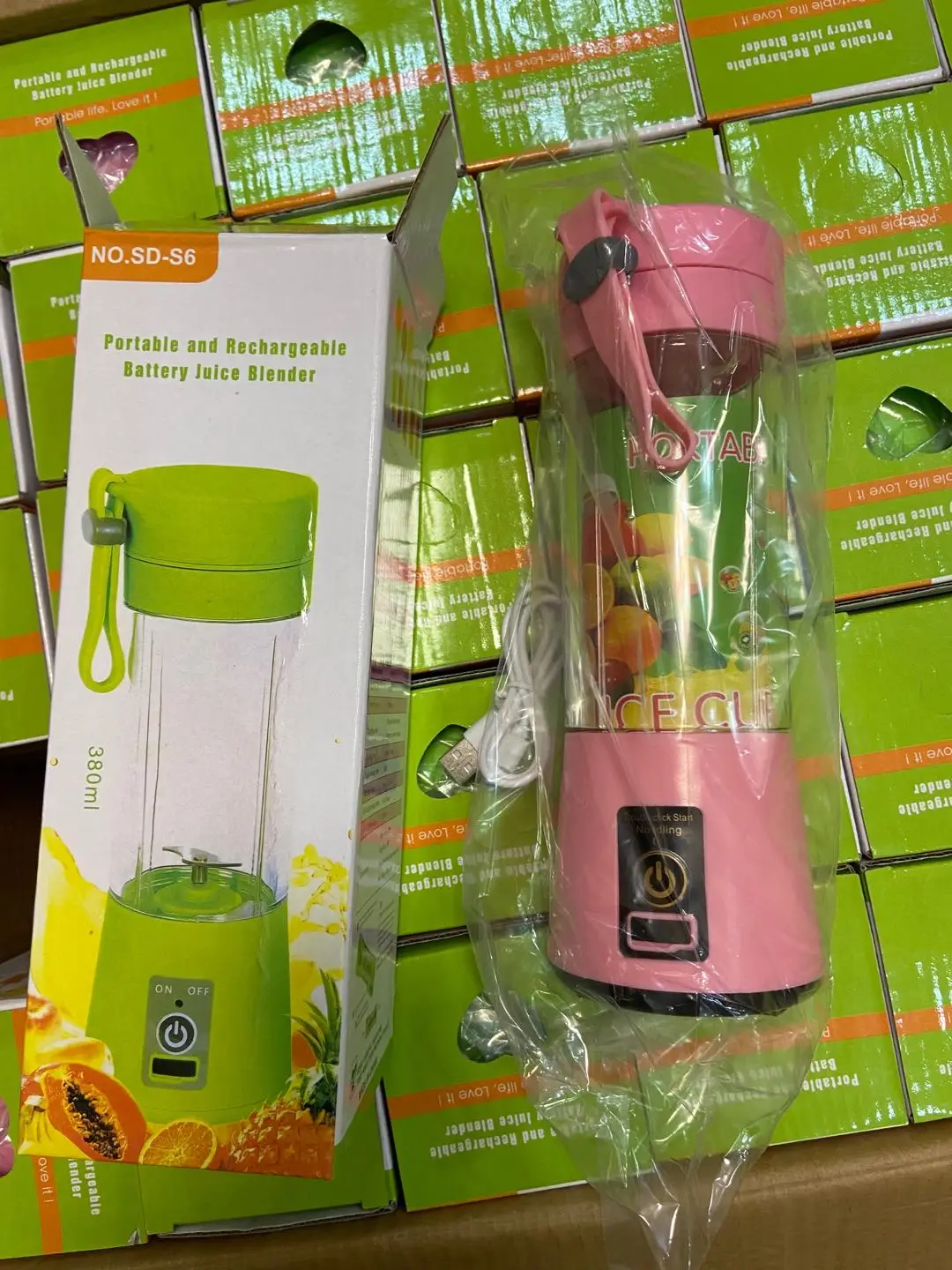 
380ml USB Rechargeable Blender Mixer Portable Mini Juicer joyshaker bottles Blender Household Juice joyshaker blender New Drop 