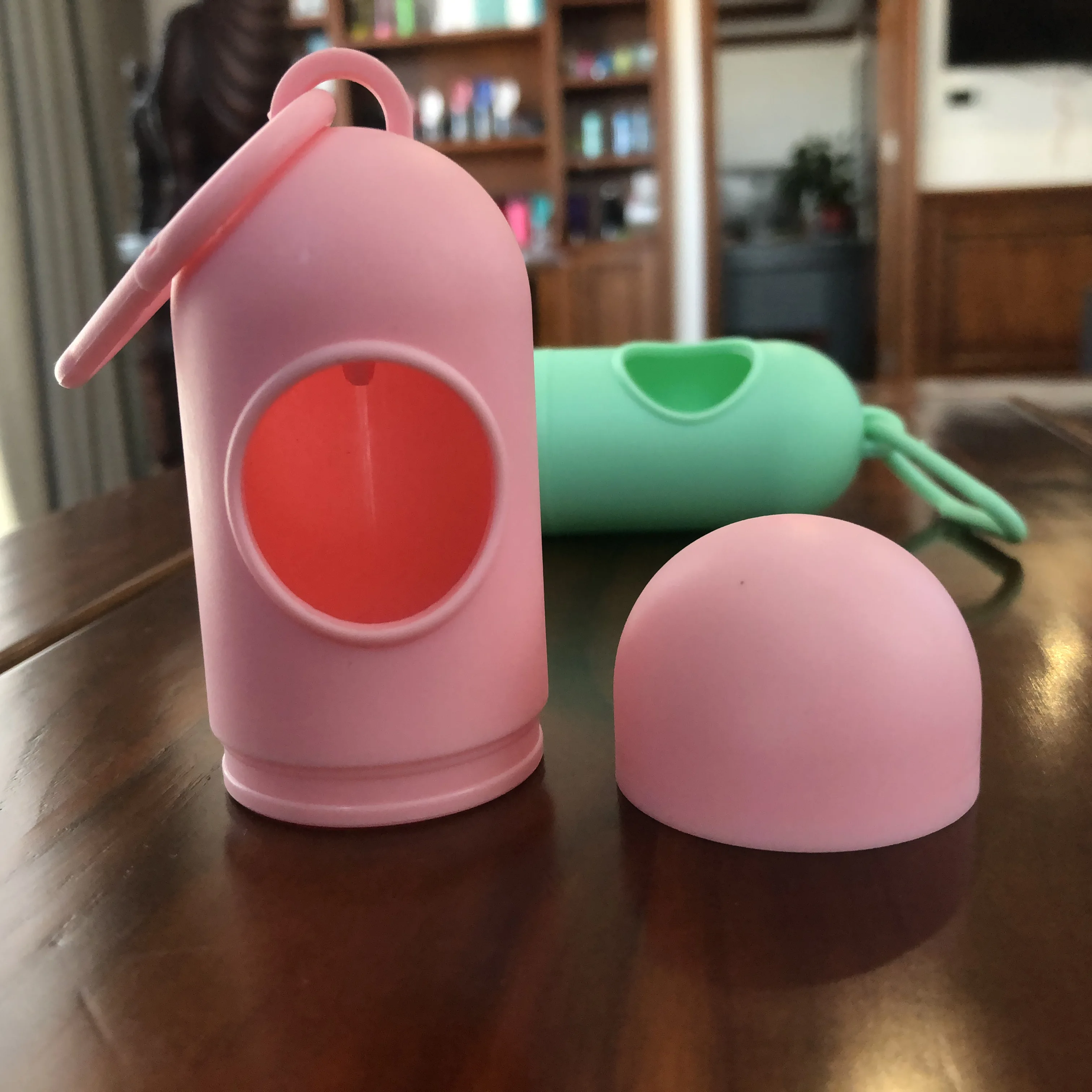 Portable Dog Pet Poop Litter Trash Box Garbage Bag Holder Dog Poop Dispenser Pet Stuff